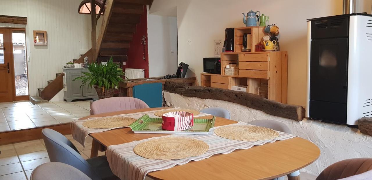 Bed and Breakfast La Parenthese Du Crieu-Valfred La Tour-du-Crieu Zewnętrze zdjęcie